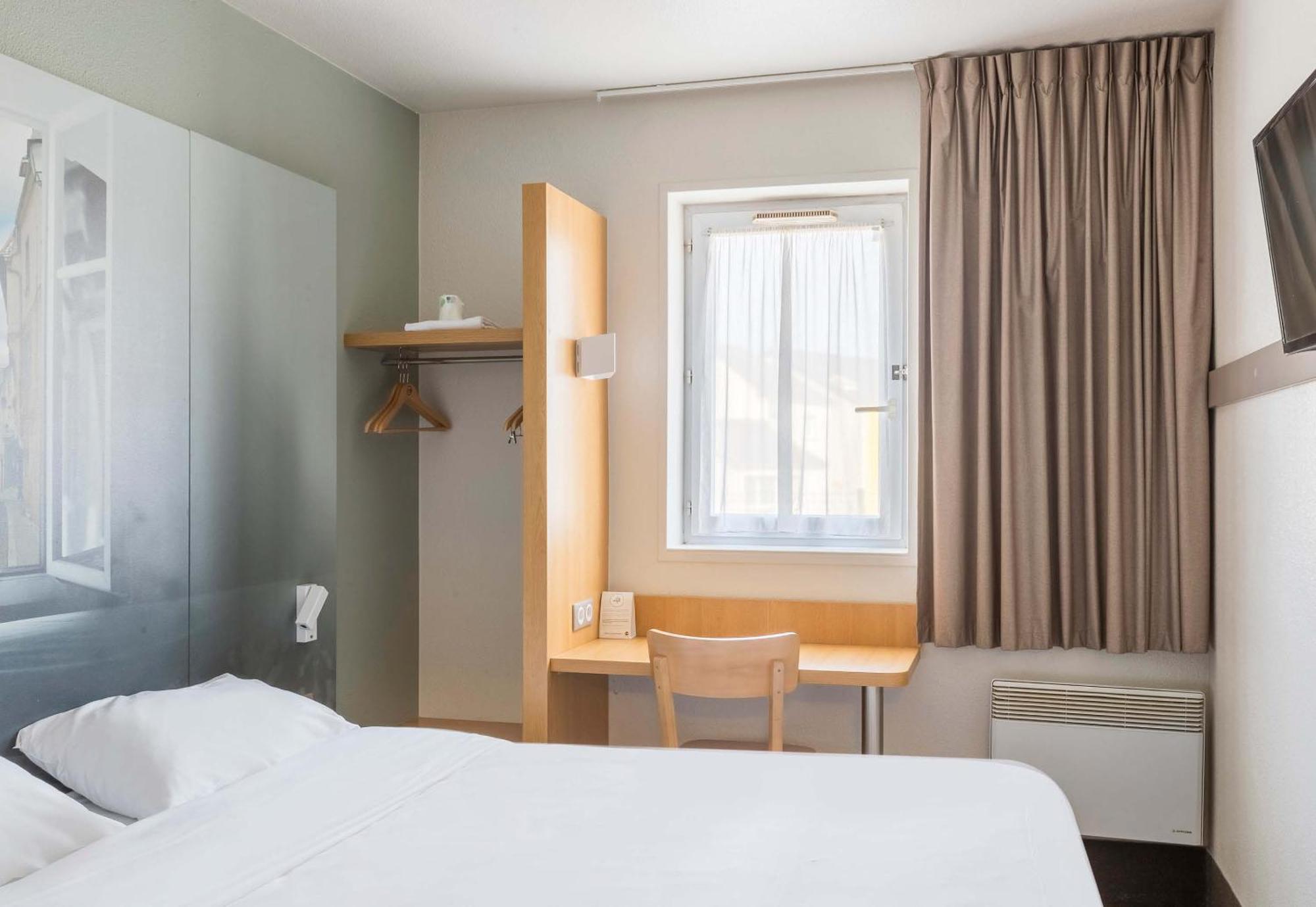 B&B Hotel Bourges 1 Bagian luar foto