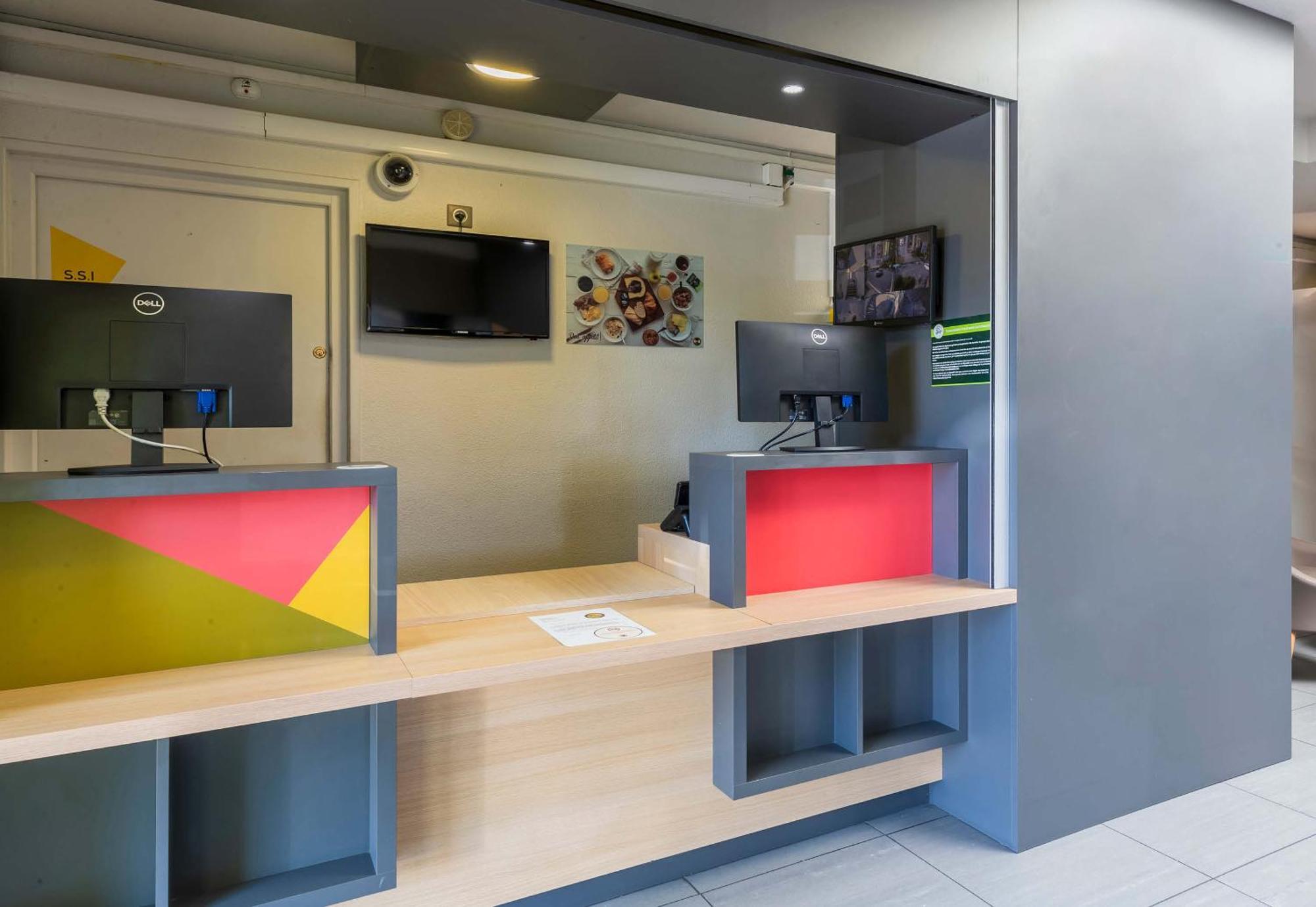 B&B Hotel Bourges 1 Bagian luar foto